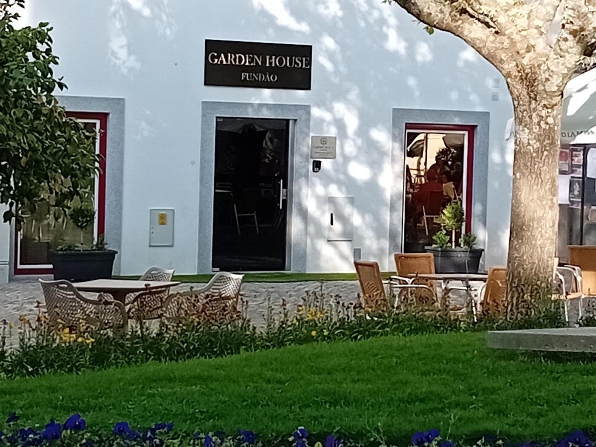 Garden House Fundao Hotel Exterior photo